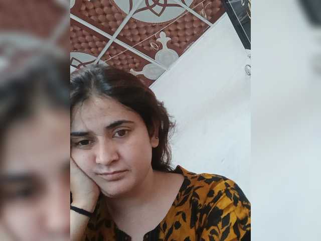 Khadija3 live cam on BongaCams