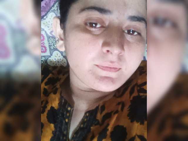 Khadija3 live cam on BongaCams