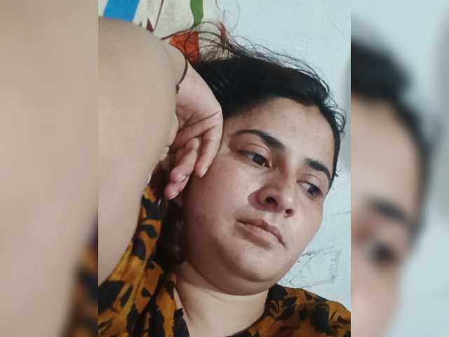 Khadija3 live cam on BongaCams
