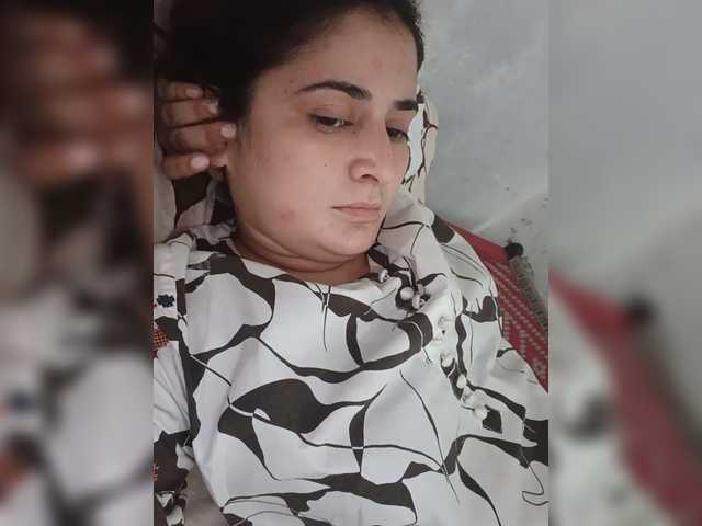 Khadija3 live webcam show