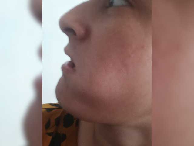 Khadija3 live cam on BongaCams