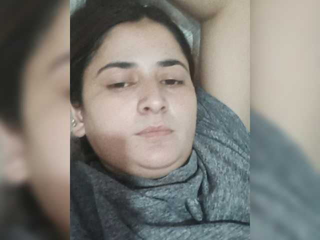 Khadija3 live cam on BongaCams