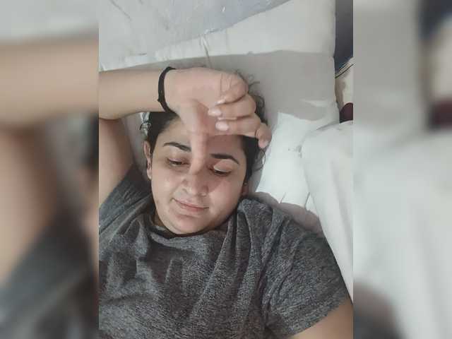 Khadija3 live cam on BongaCams