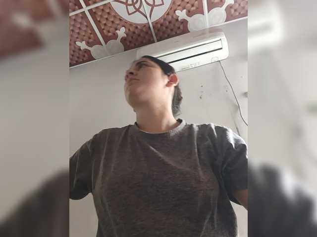 Khadija3 live cam on BongaCams