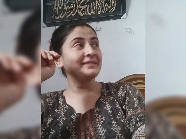 Khadija3 live cam on BongaCams