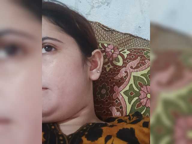 Khadija3 live cam on BongaCams