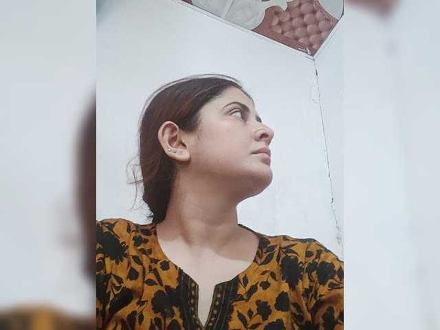 Khadija3 live cam on BongaCams