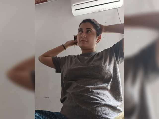 Khadija3 live cam on BongaCams