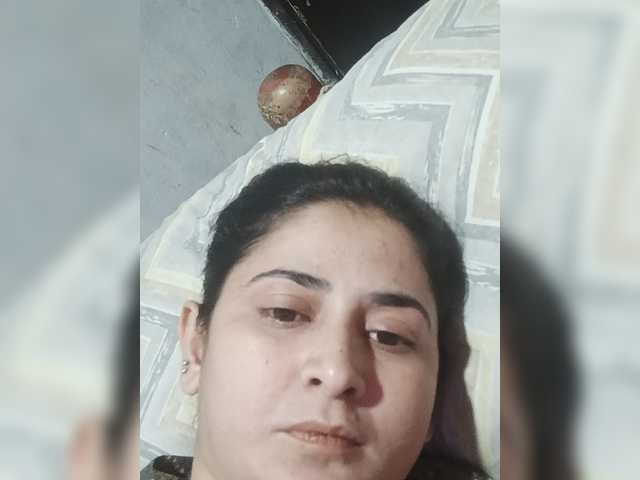 Khadija3 live cam on BongaCams