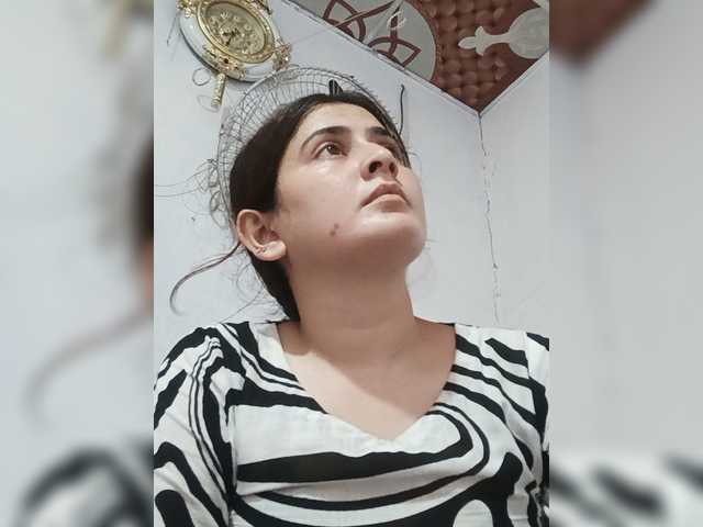 Khadija3 live cam on BongaCams