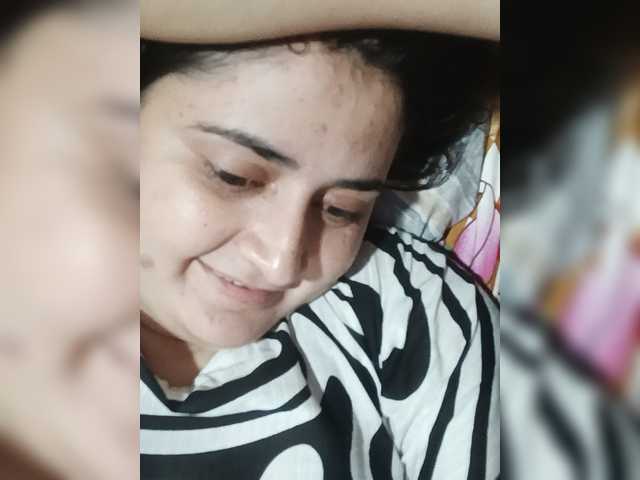 Khadija3 live webcam show
