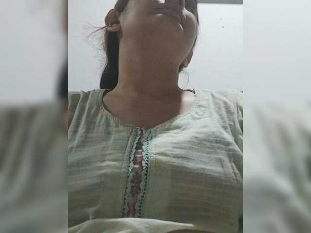 Khadija3 live cam on BongaCams
