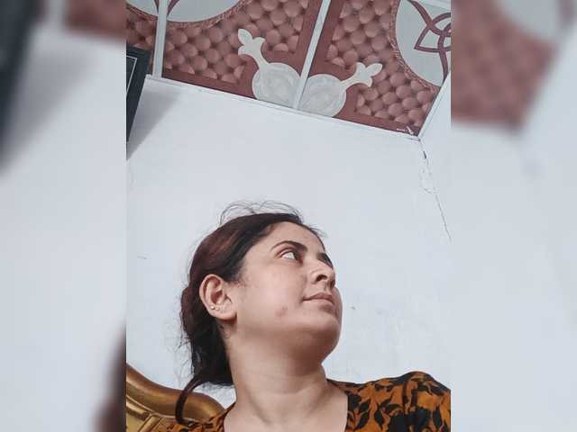 Khadija3 live webcam show