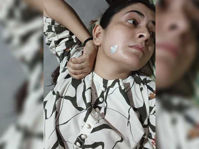 Khadija3 live webcam show