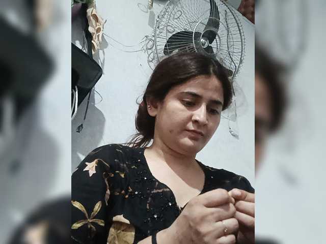 Khadija3 live cam on BongaCams