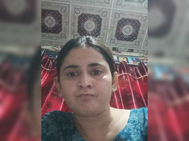 Khadija3 live cam on BongaCams