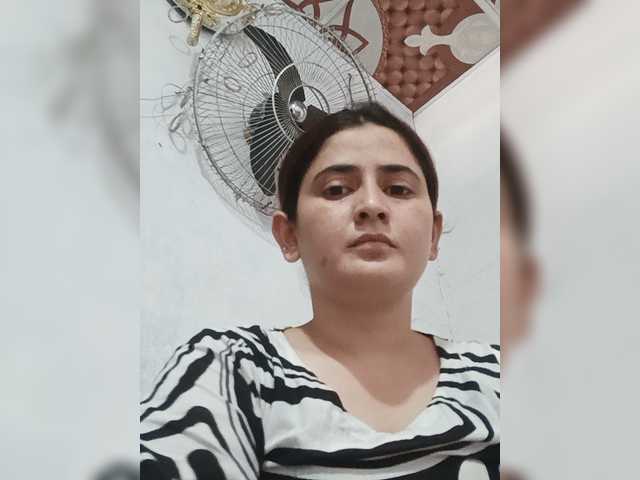 Khadija3 live cam on BongaCams