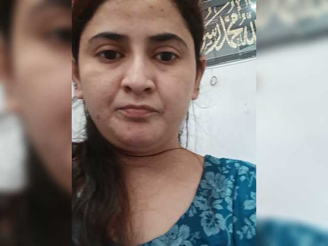 Khadija3 live cam on BongaCams