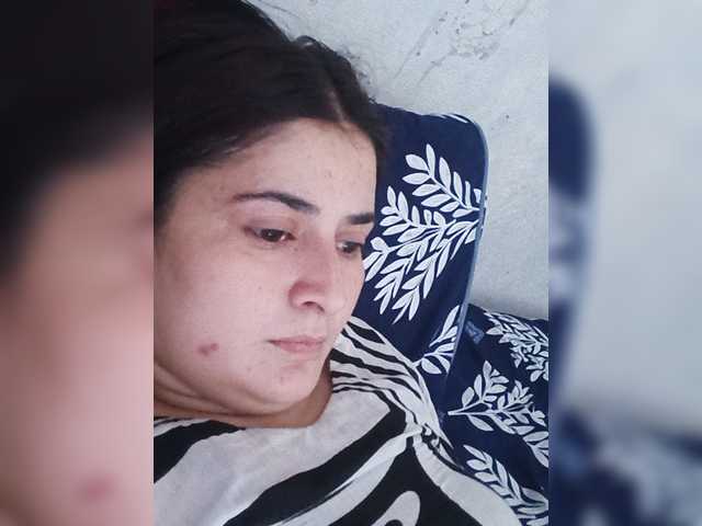 Khadija3 live cam on BongaCams