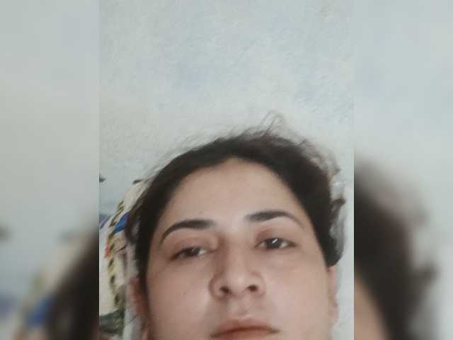 Khadija3 live cam on BongaCams
