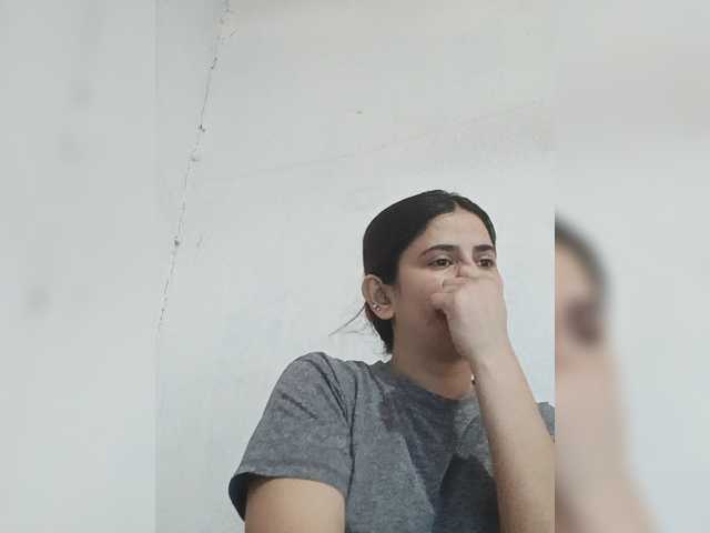 Khadija3 live cam on BongaCams