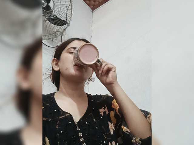 Khadija3 live cam on BongaCams