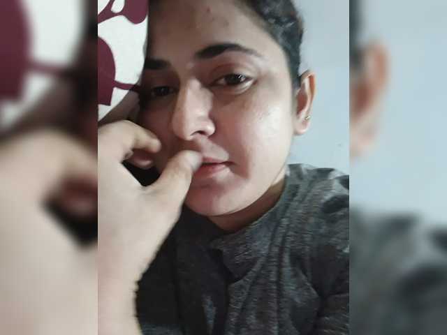 Khadija3 live webcam show