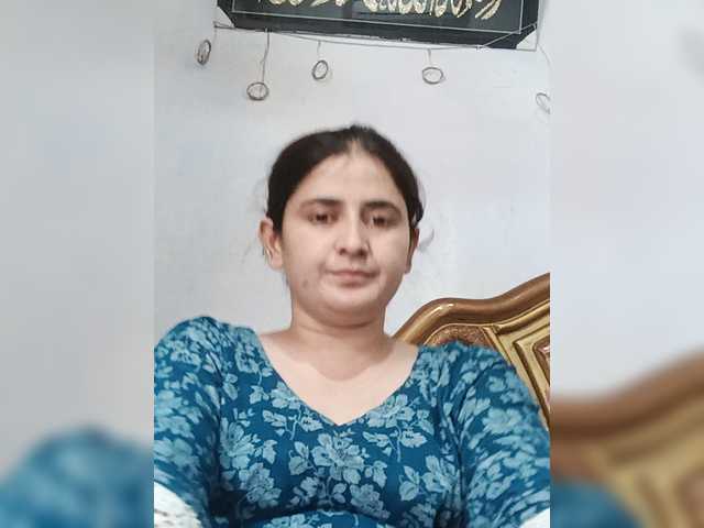 Khadija3 live cam on BongaCams