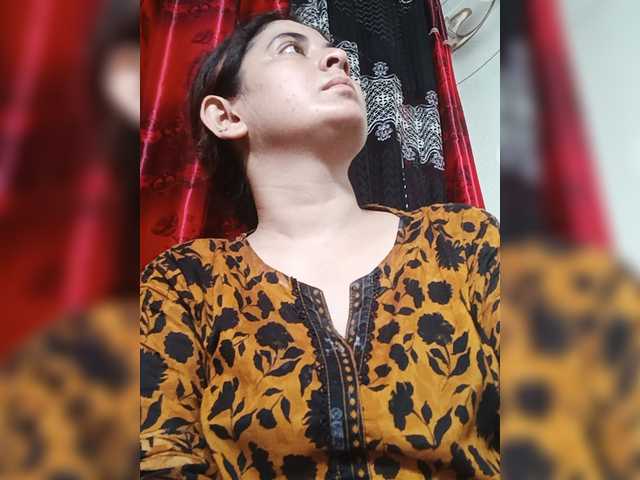 Khadija3 live cam on BongaCams