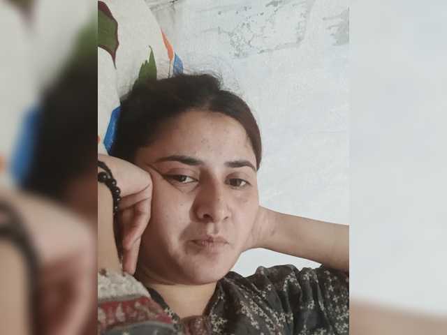 Khadija3 live cam on BongaCams