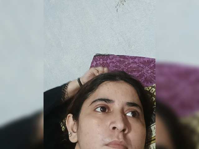 Khadija3 live cam on BongaCams