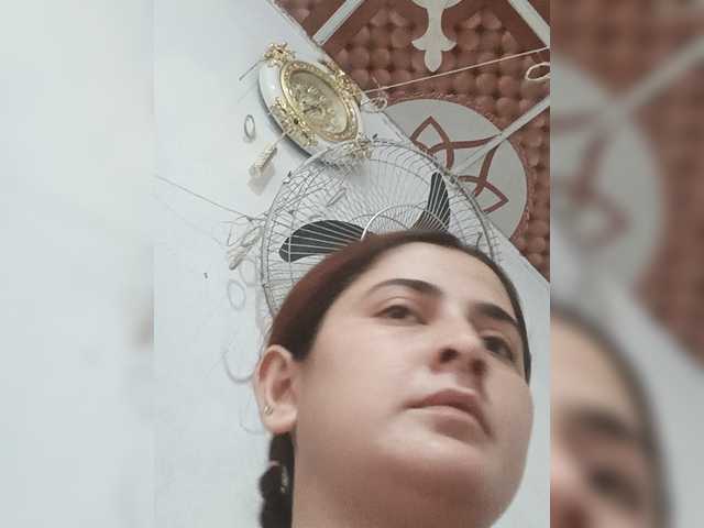Khadija3 live cam on BongaCams