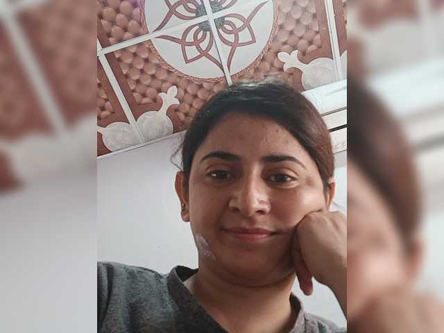 Khadija3 live cam on BongaCams