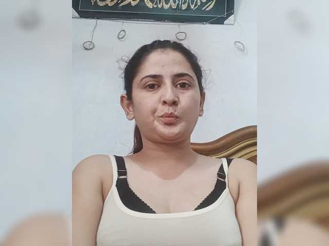 Khadija3 live cam on BongaCams