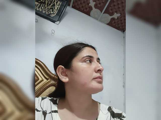 Khadija3 live cam on BongaCams