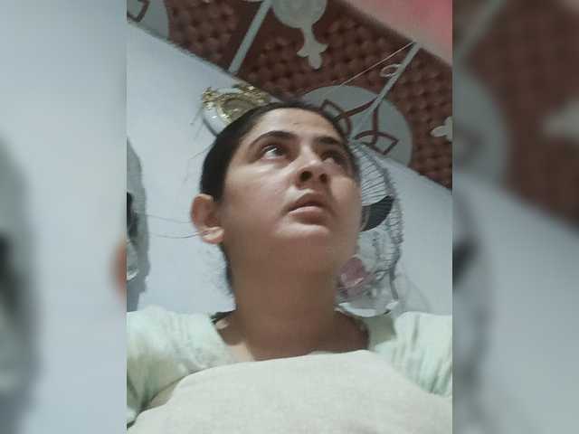 Khadija3 live cam on BongaCams