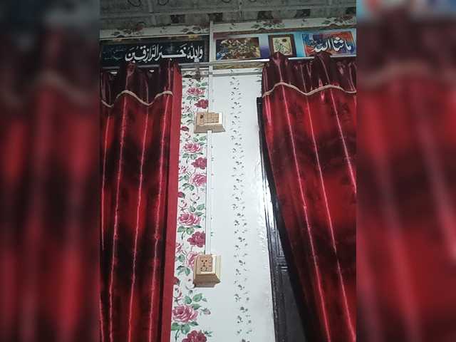 Khadija3 live cam on BongaCams