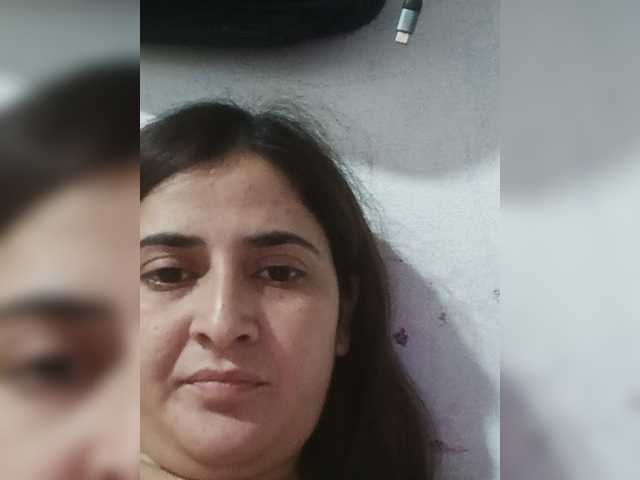 Khadija3 live cam on BongaCams