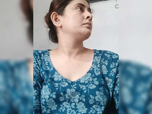 Khadija3 live cam on BongaCams