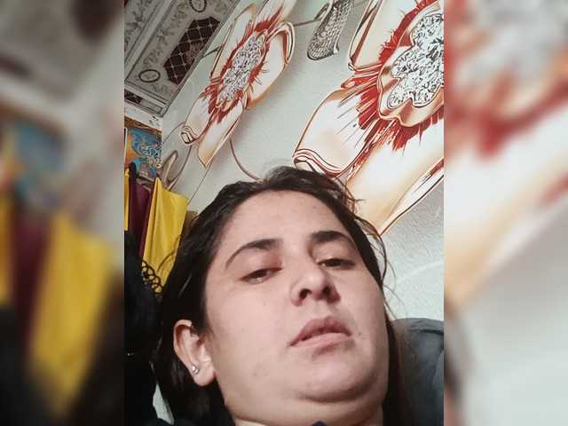 Khadija3 live cam on BongaCams