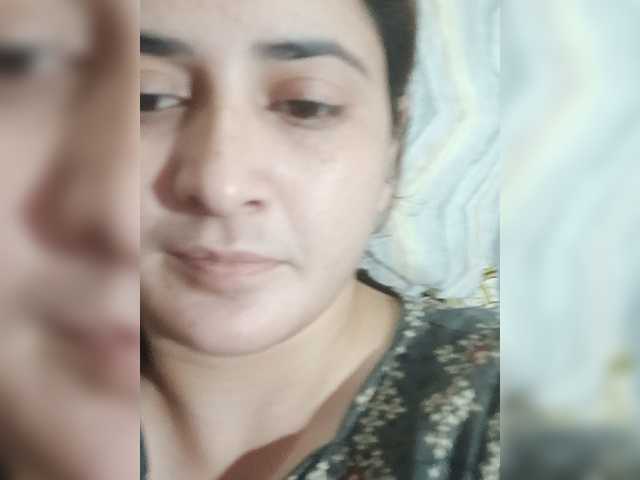 Khadija3 live cam on BongaCams