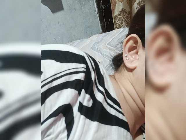 Khadija3 live cam on BongaCams