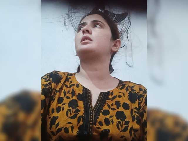 Khadija3 live cam on BongaCams