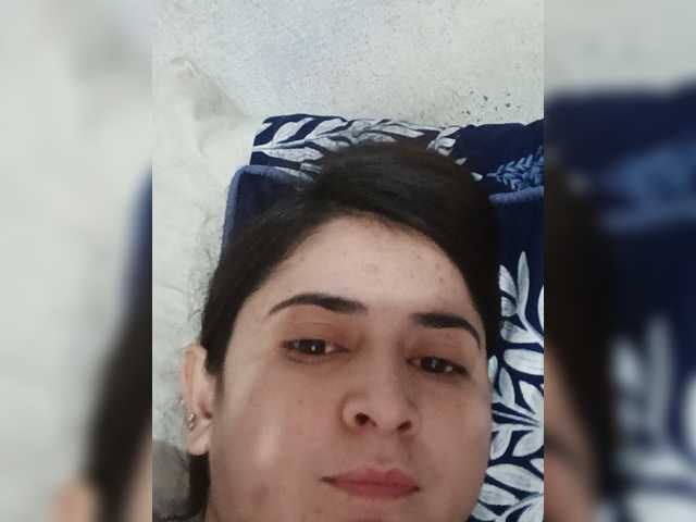Khadija3 live cam on BongaCams