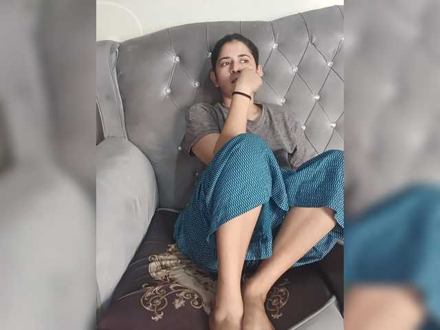 Khadija3 live cam on BongaCams
