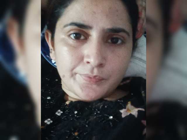Khadija3 live cam on BongaCams
