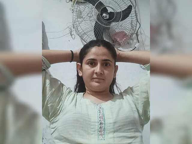 Khadija3 live cam on BongaCams