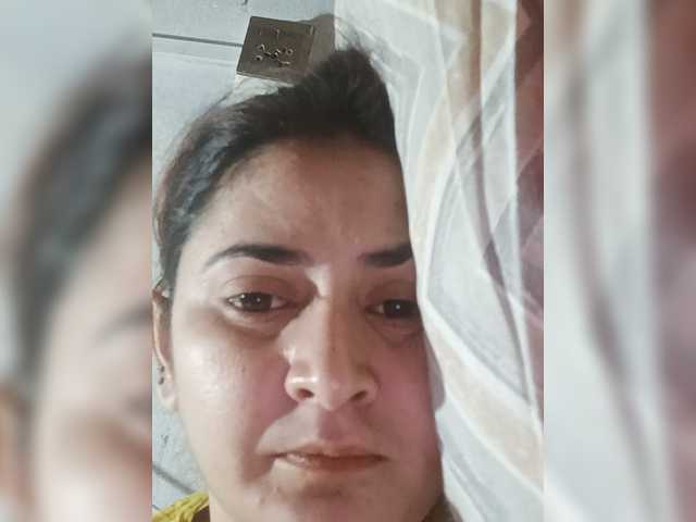 Khadija3 live cam on BongaCams