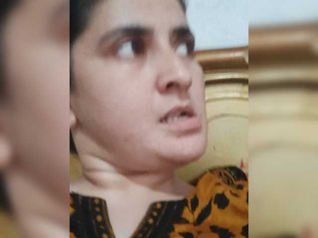 Khadija3 live cam on BongaCams