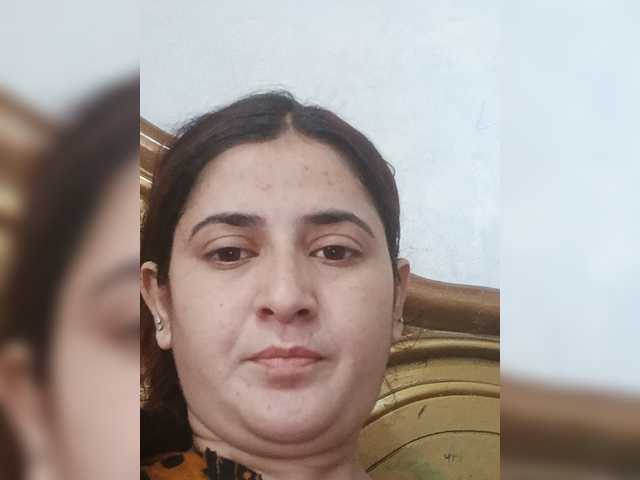 Khadija3 live cam on BongaCams